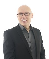 Portrait of Dave Jones