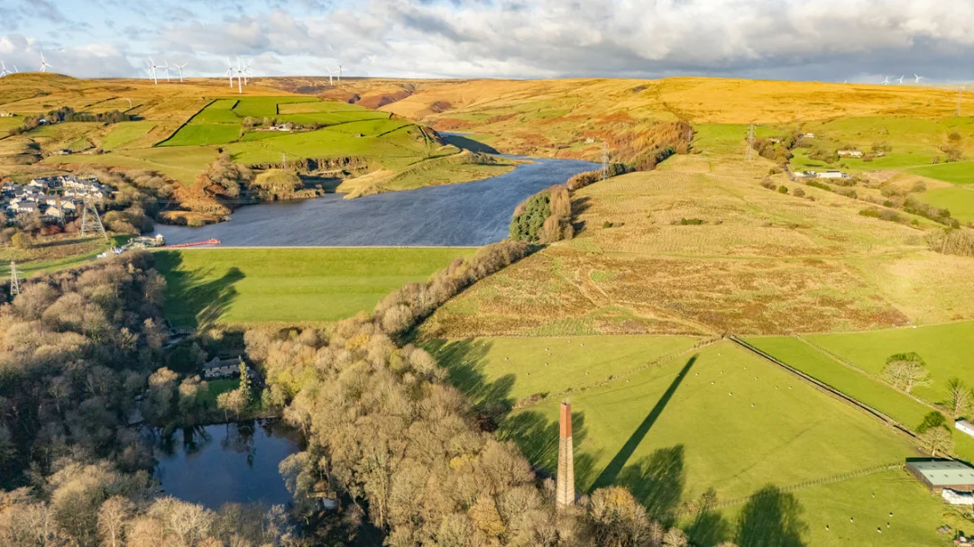 Police presence reported at Ashworth Reservoir in Norden