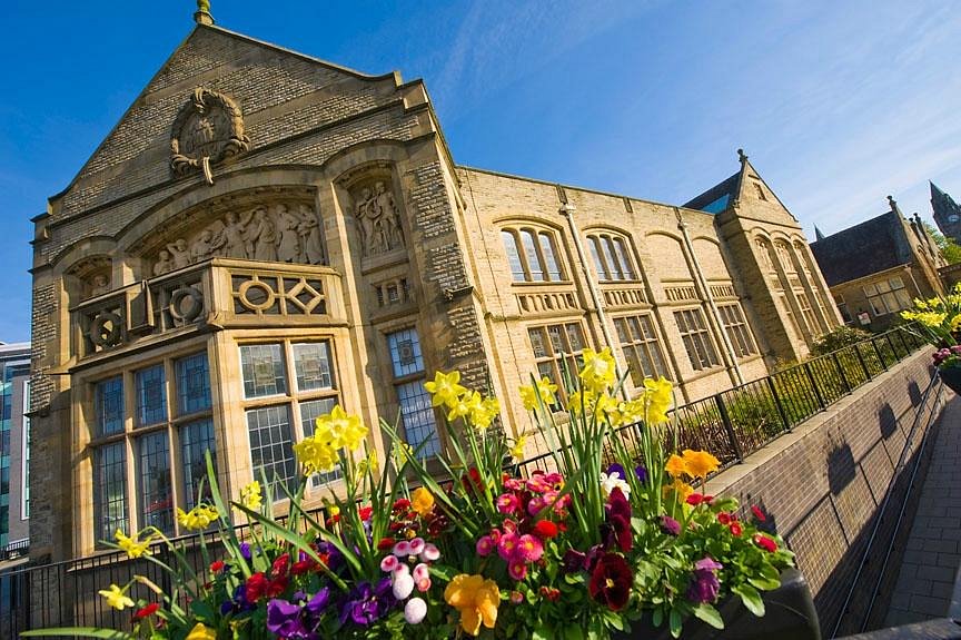 Rochdale Borough Council Approves Additional Roof Works at Touchstones